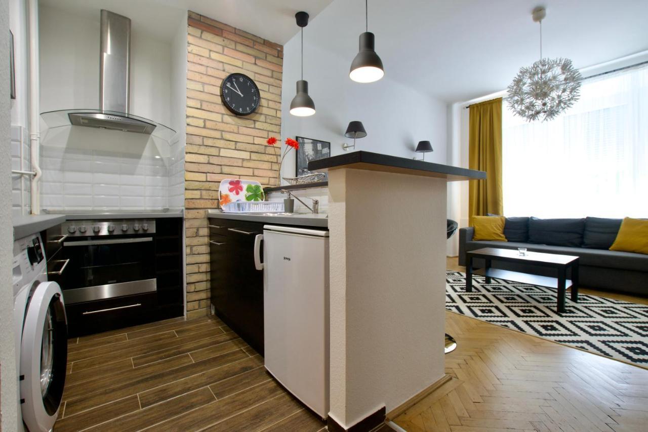 Standard Apartment By Hi5 - Center Of City Center Budapest Exterior foto